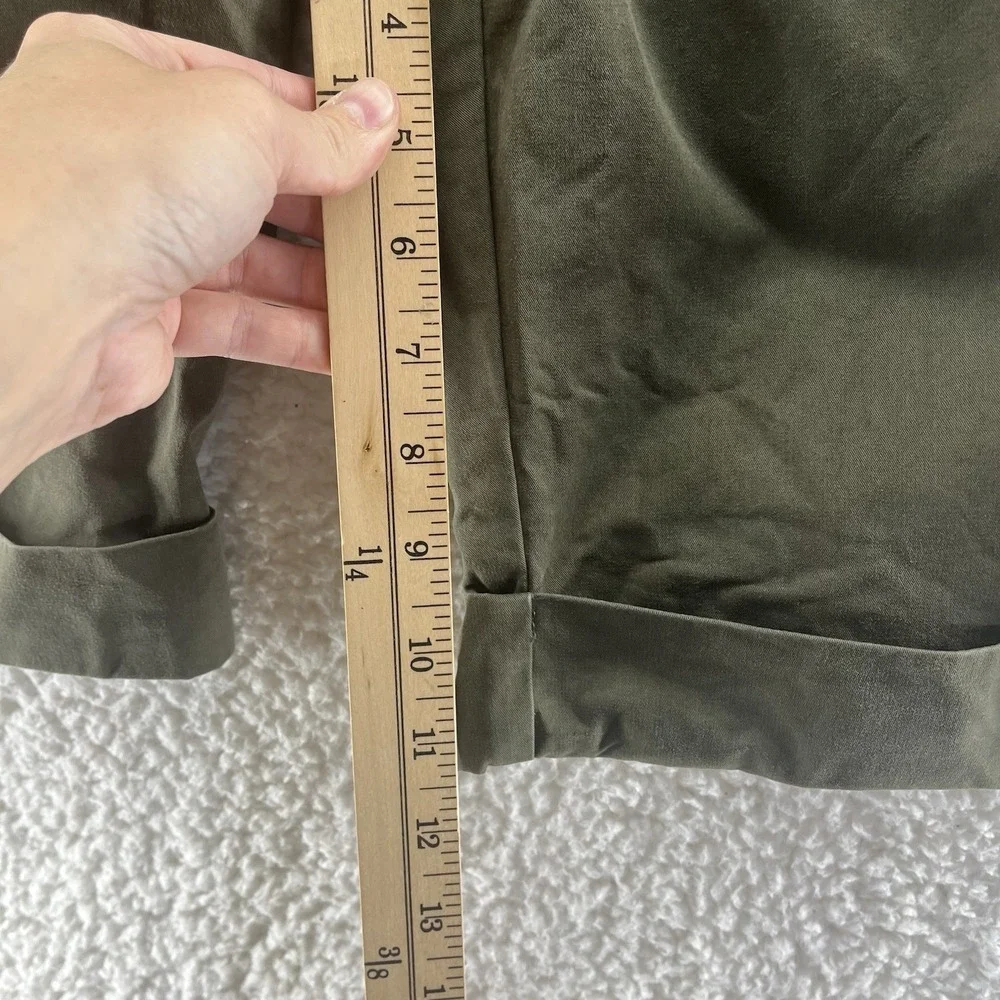 Y2K 90s Old Navy Women's Size 10 Low Rise Bermuda Shorts Green Vintage Preppy